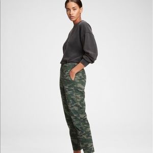 Gap camo pants
